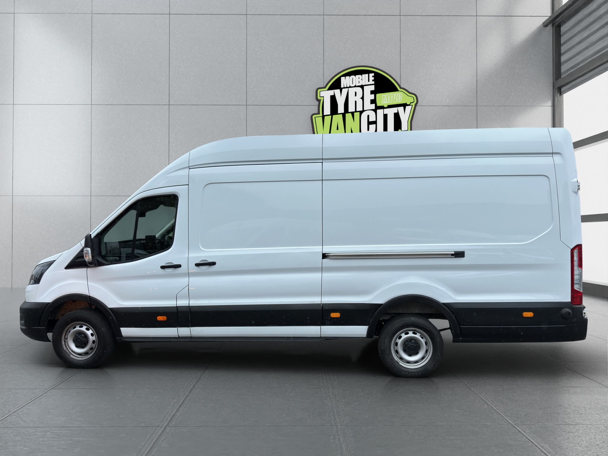 2024 Ford Transit 350 Leader EcoBlue thumbnail 3