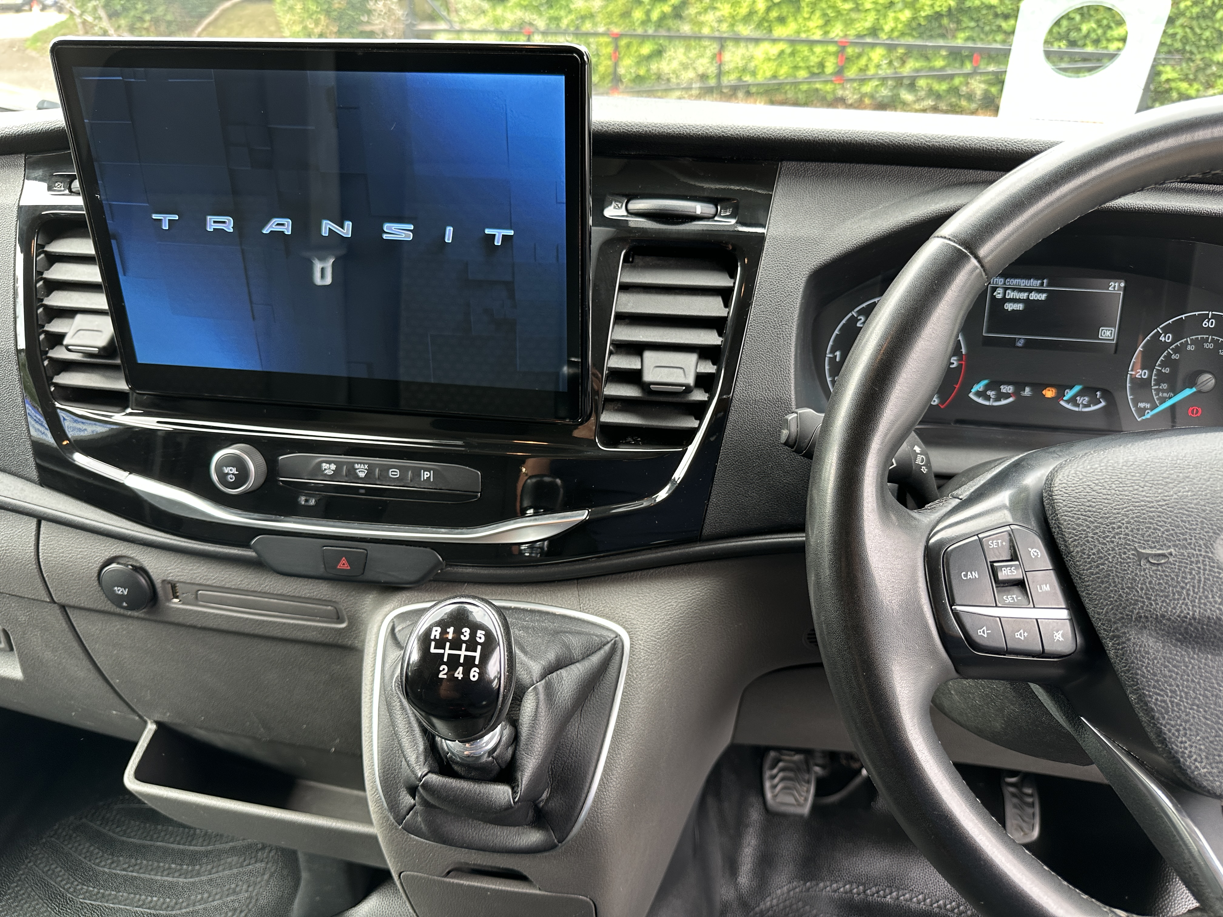 2024 Ford Transit 350 Limited EcoBlue thumbnail 9