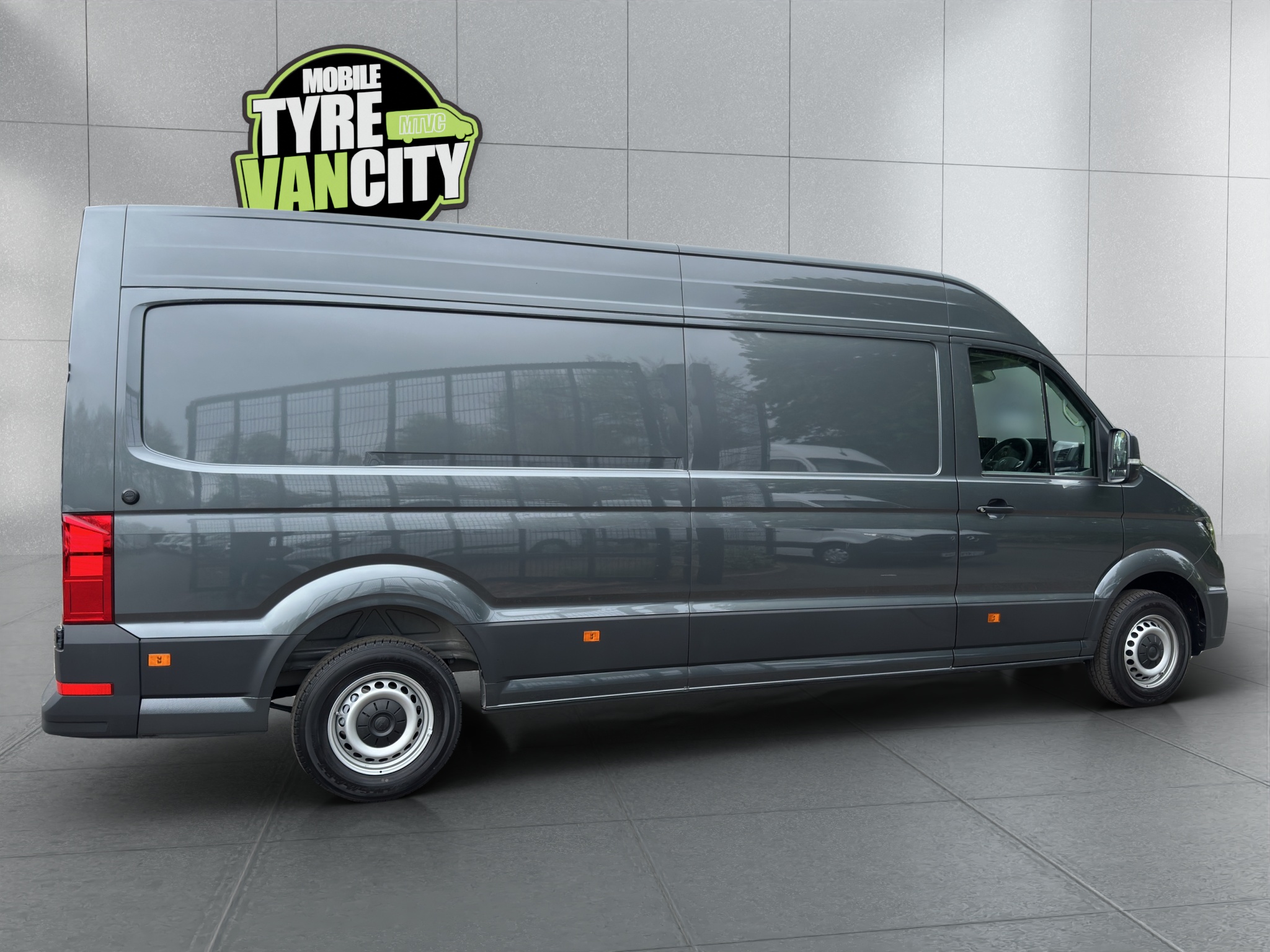 2026 Volkswagen Crafter CR35 Commerce Plus TDI thumbnail 8