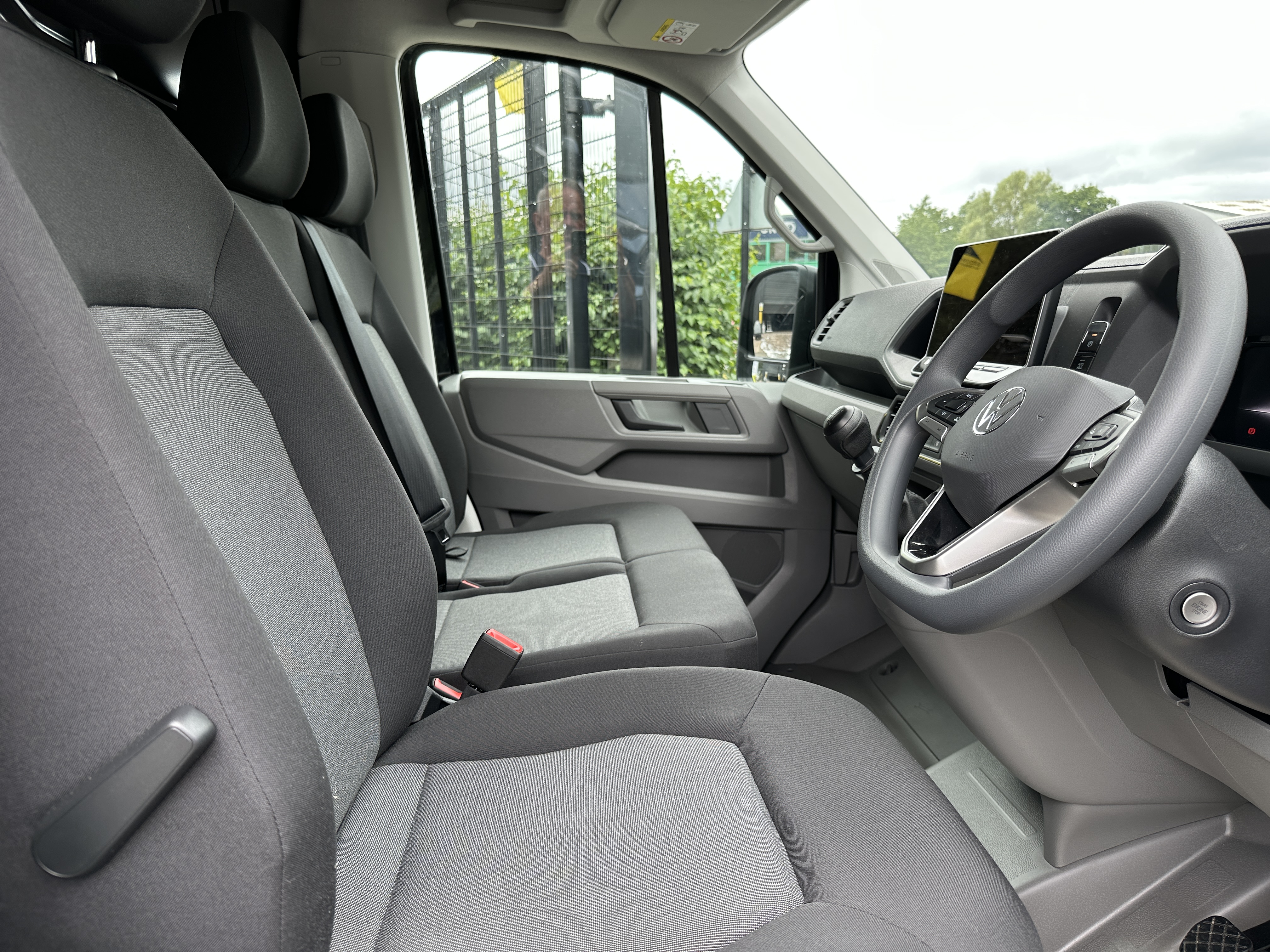 2026 Volkswagen Crafter CR35 Commerce Plus TDI thumbnail 9