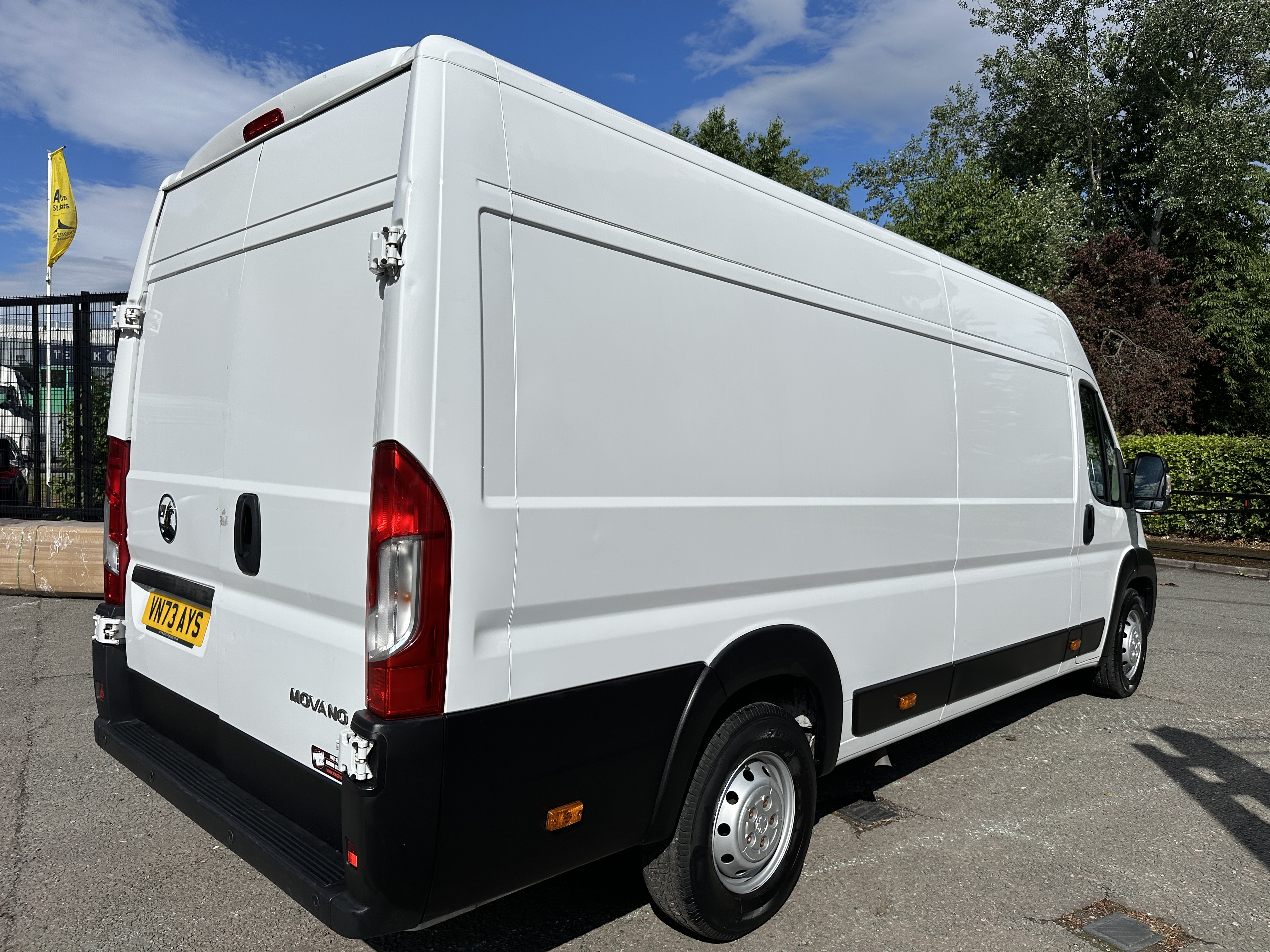2023 Vauxhall Movano L4H2F3500 Heavy Premium TD S/S thumbnail 7