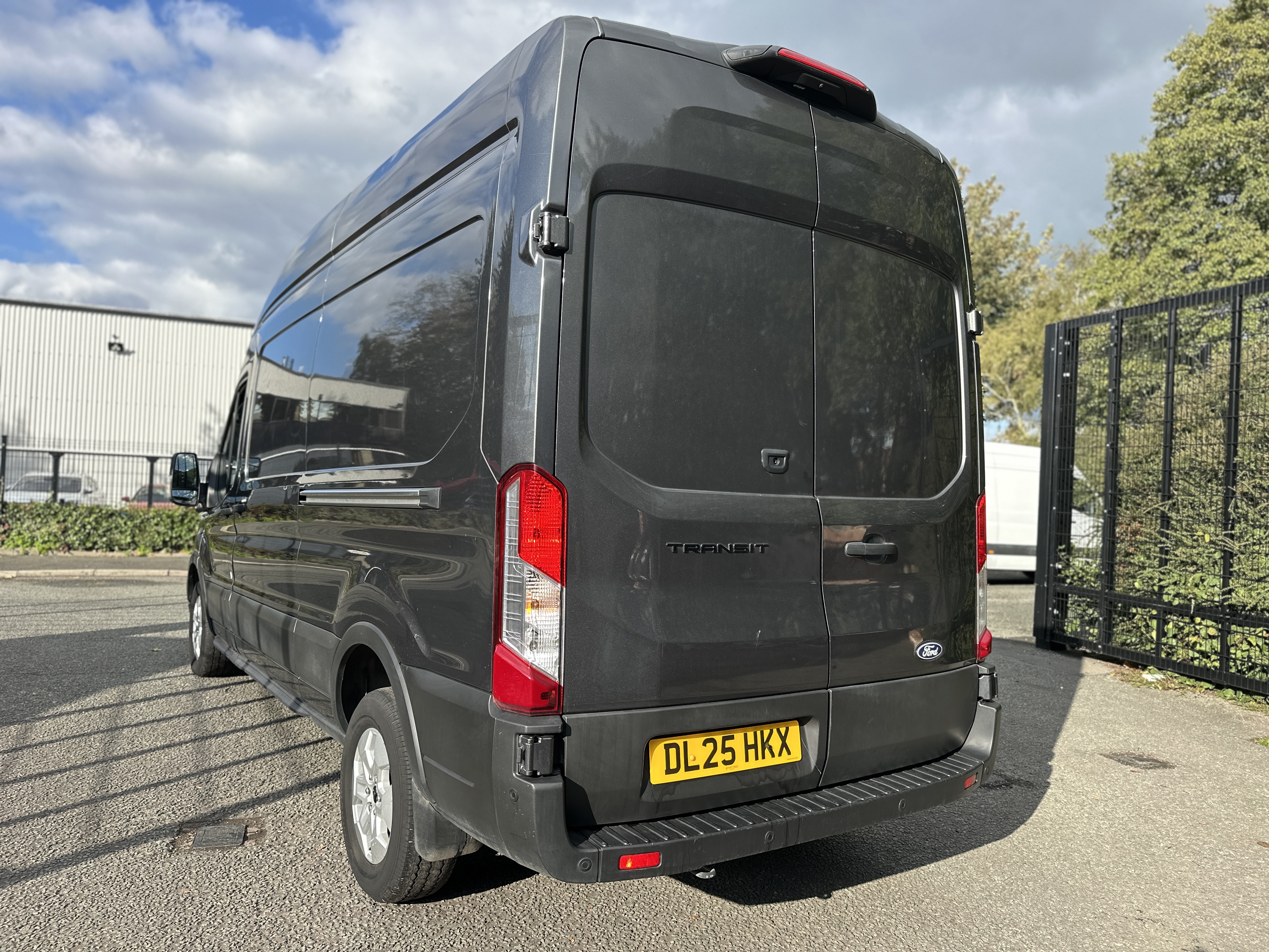 2025 Ford Transit 350 Limited EcoBlue thumbnail 6