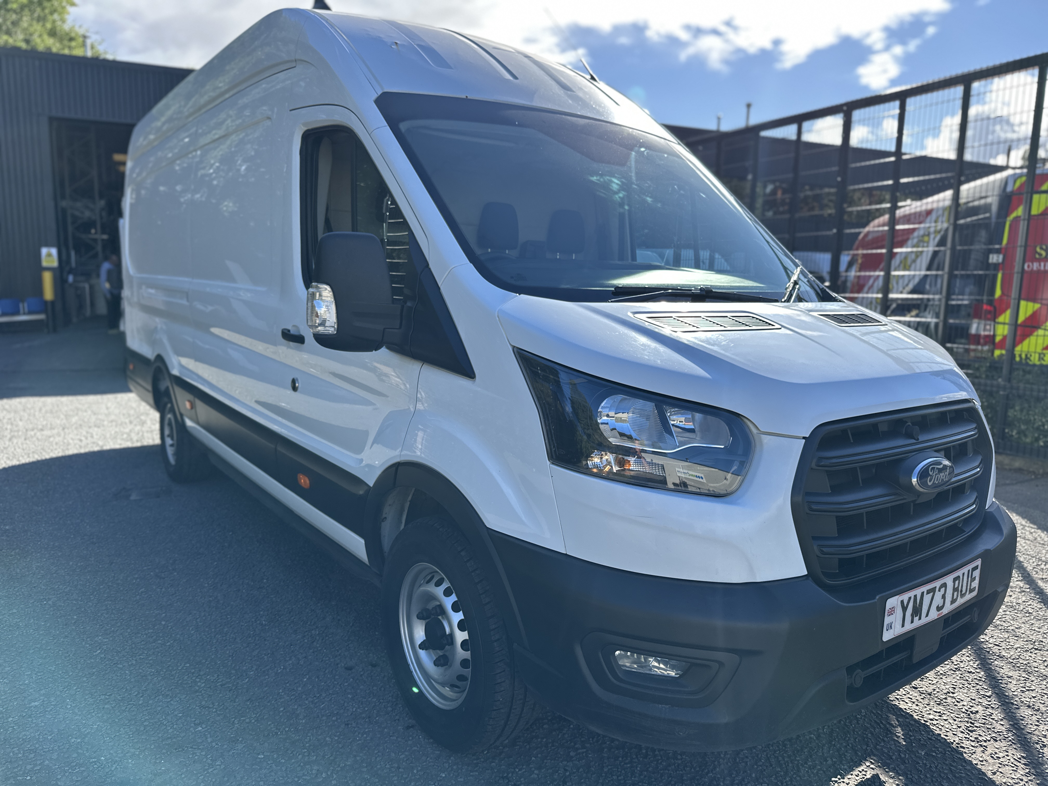 2023 Ford Transit 350 Leader EcoBlue thumbnail 3