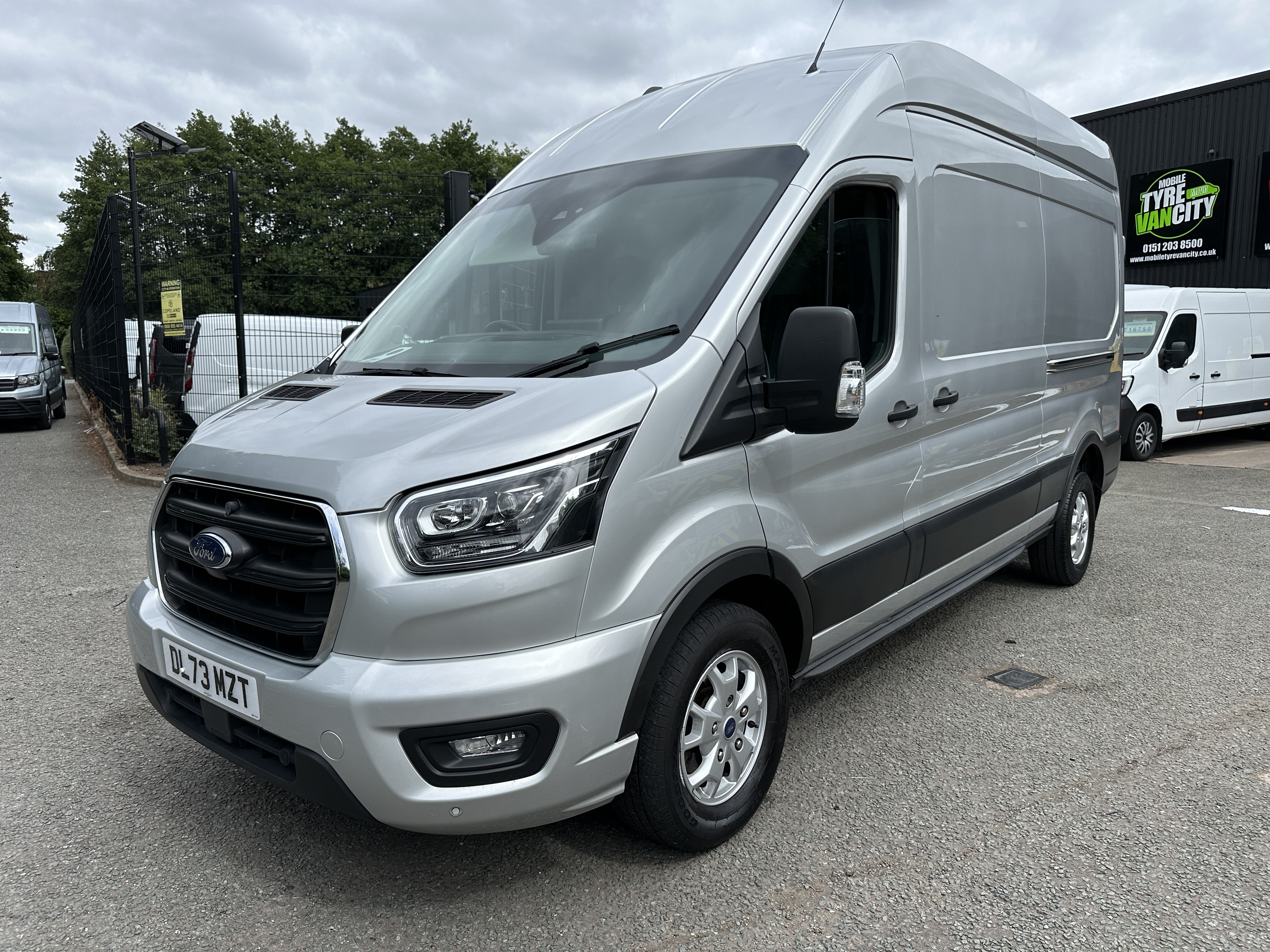 Ford Transit 350 Limited EcoBlue