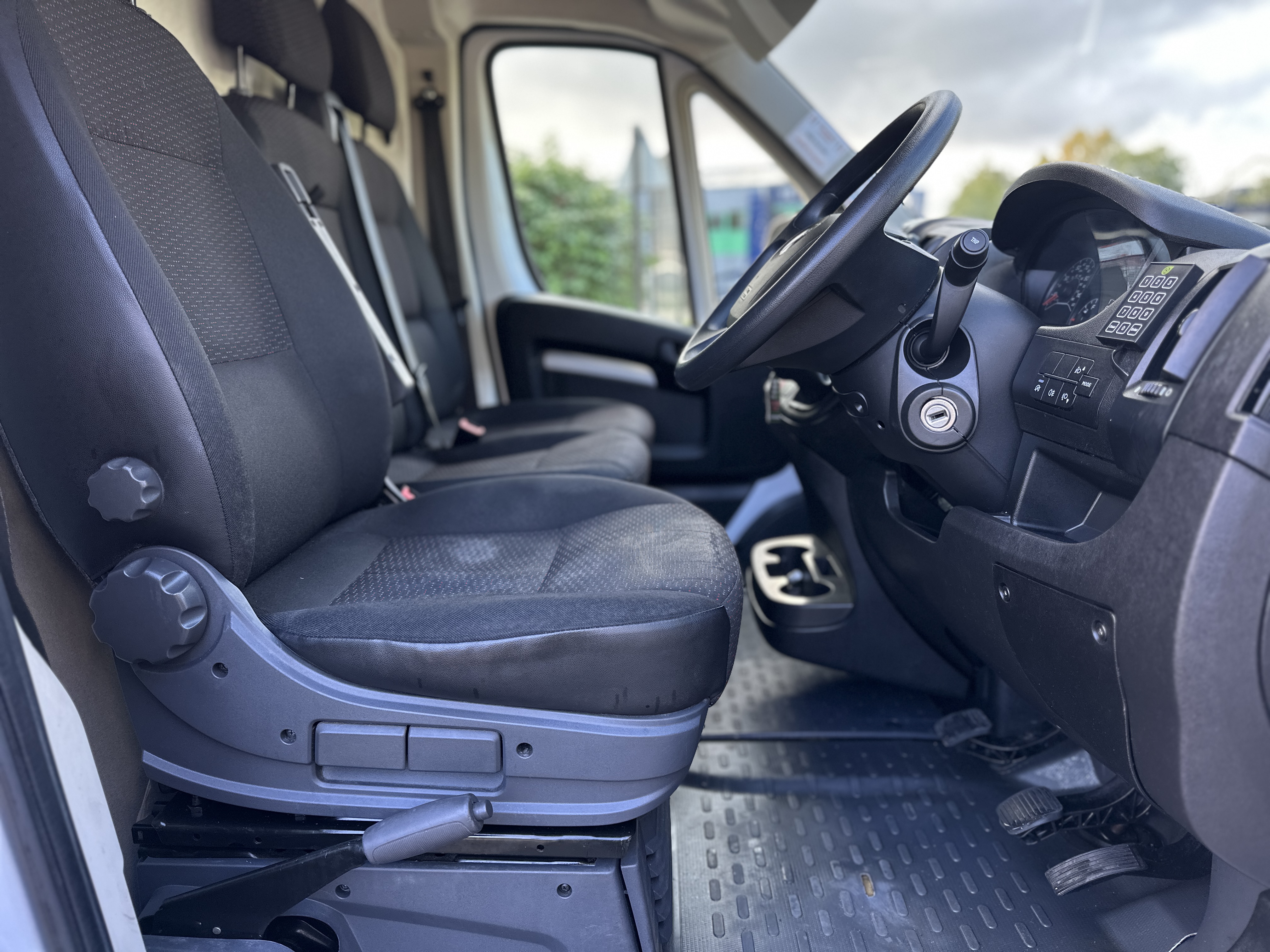 2023 Vauxhall Movano L4H2F3500 Heavy Premium TD S/S thumbnail 10
