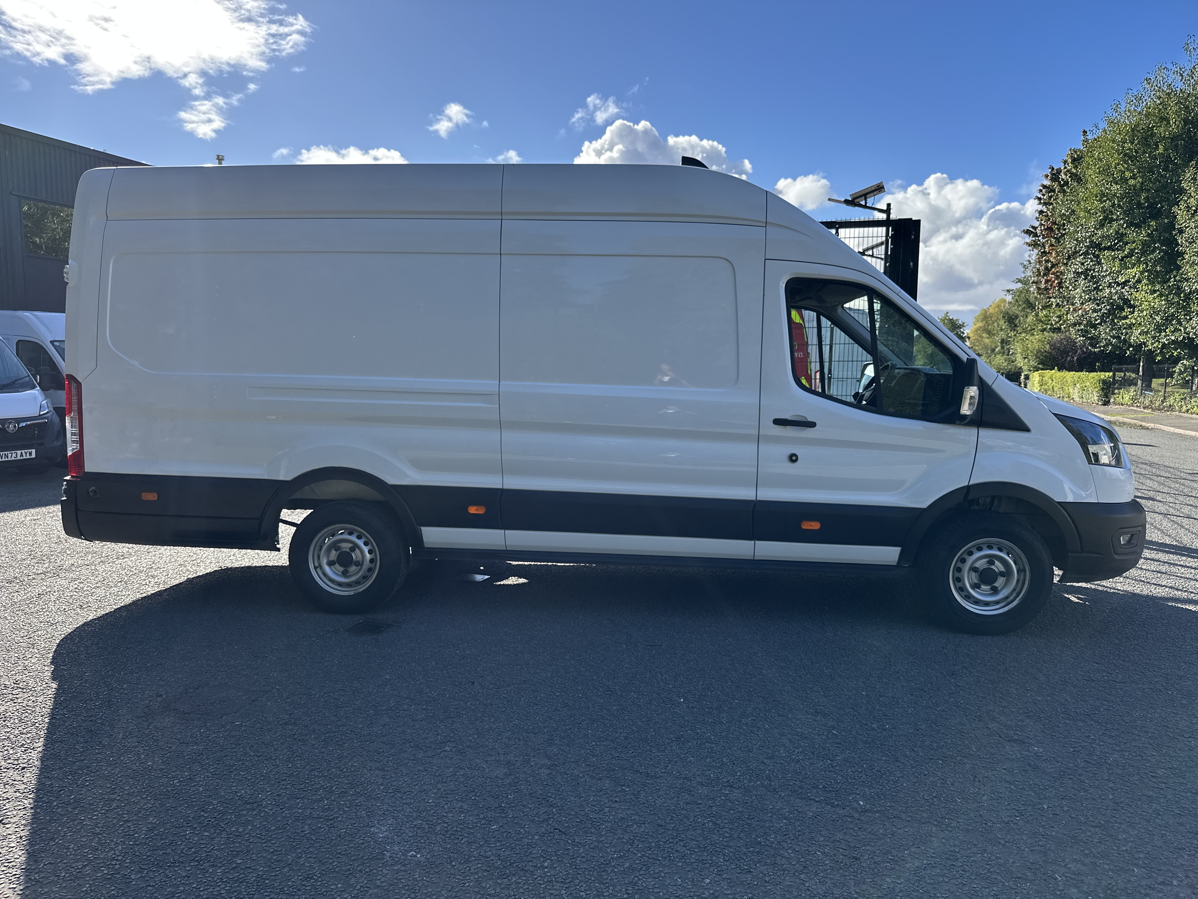 2023 Ford Transit 350 Leader EcoBlue thumbnail 4