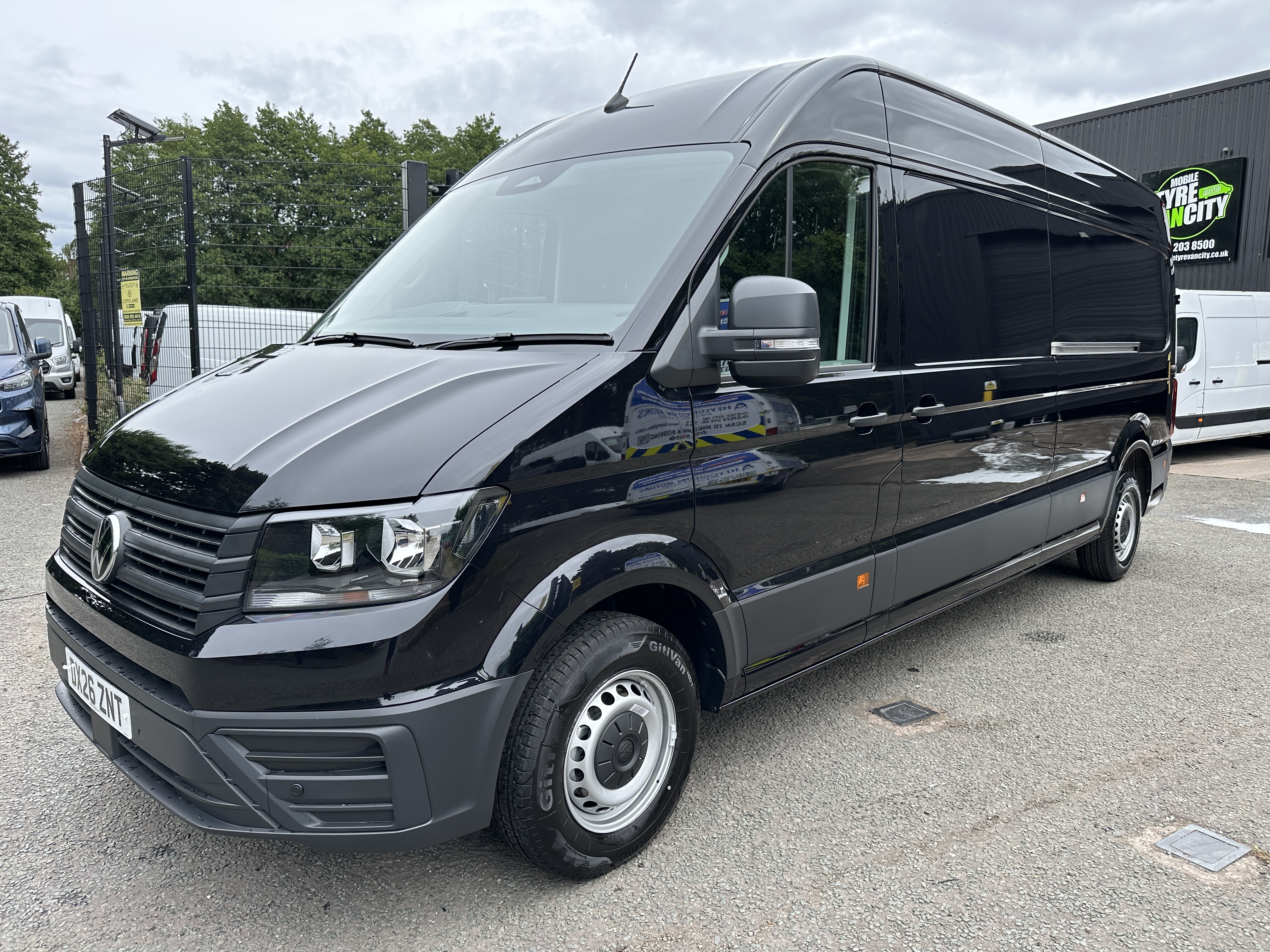 2026 Volkswagen Crafter CR35 Commerce Plus TDI - Image 1