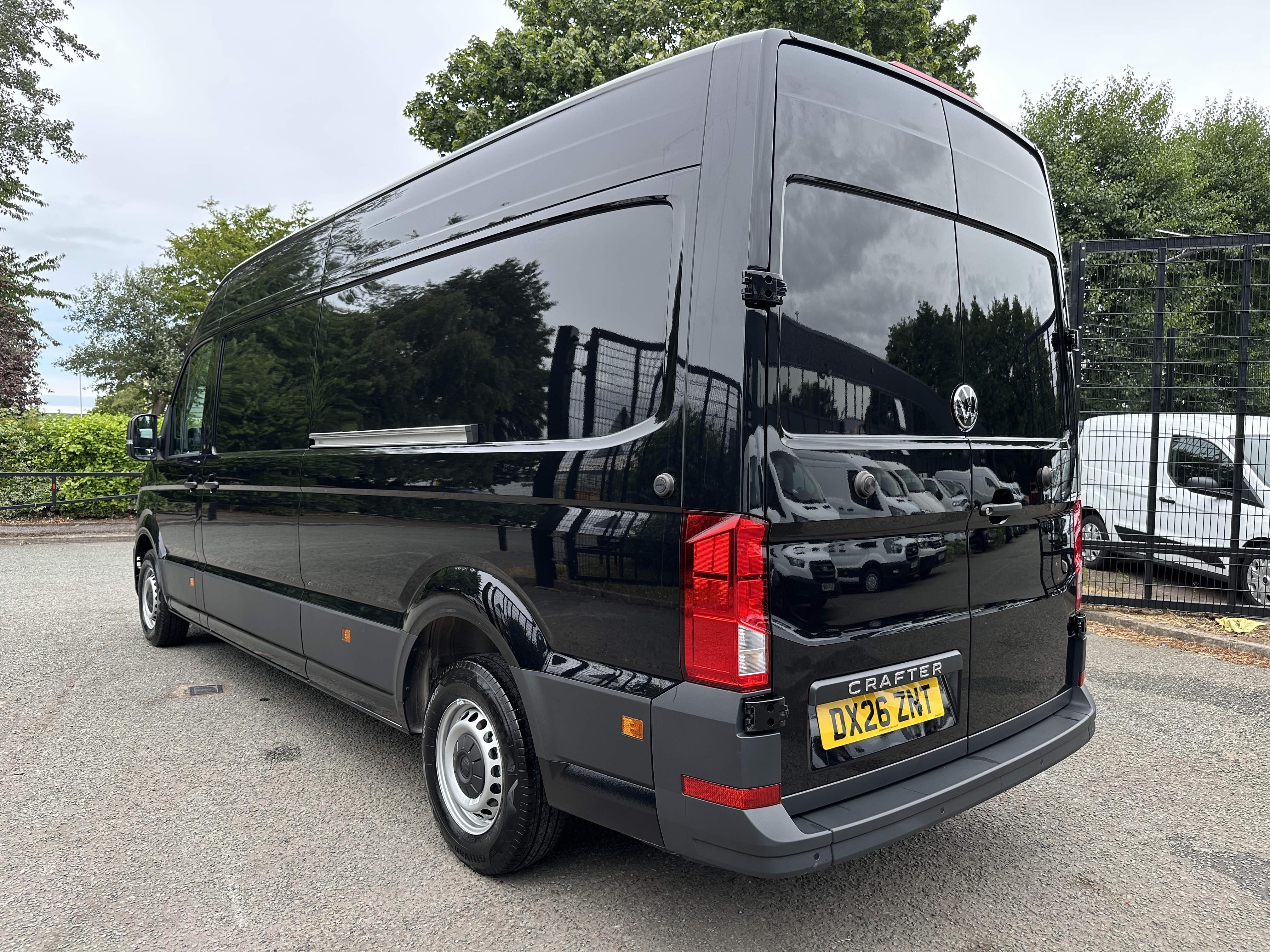 2026 Volkswagen Crafter CR35 Commerce Plus TDI thumbnail 5