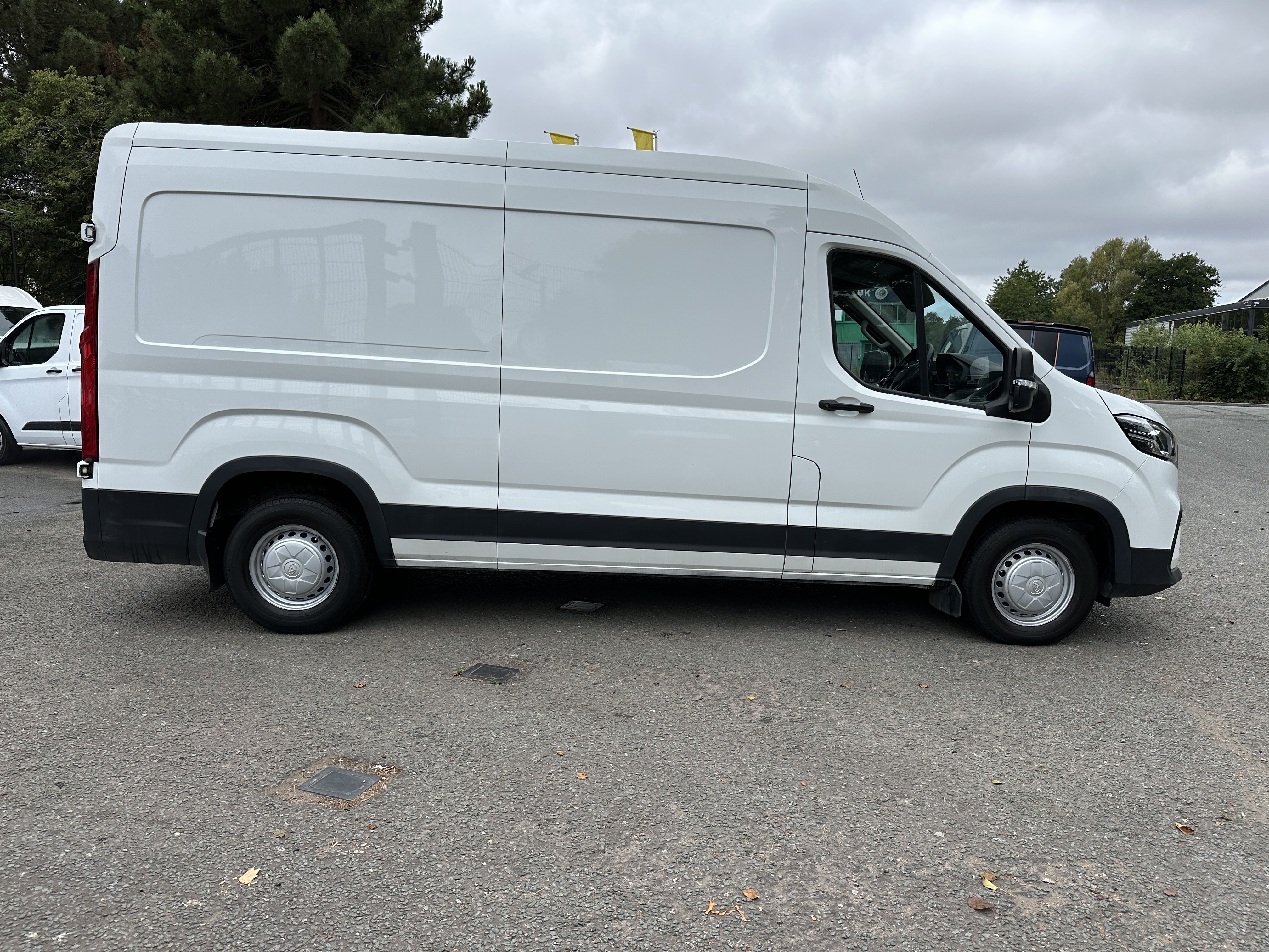 2023 Maxus Deliver 9 thumbnail 8