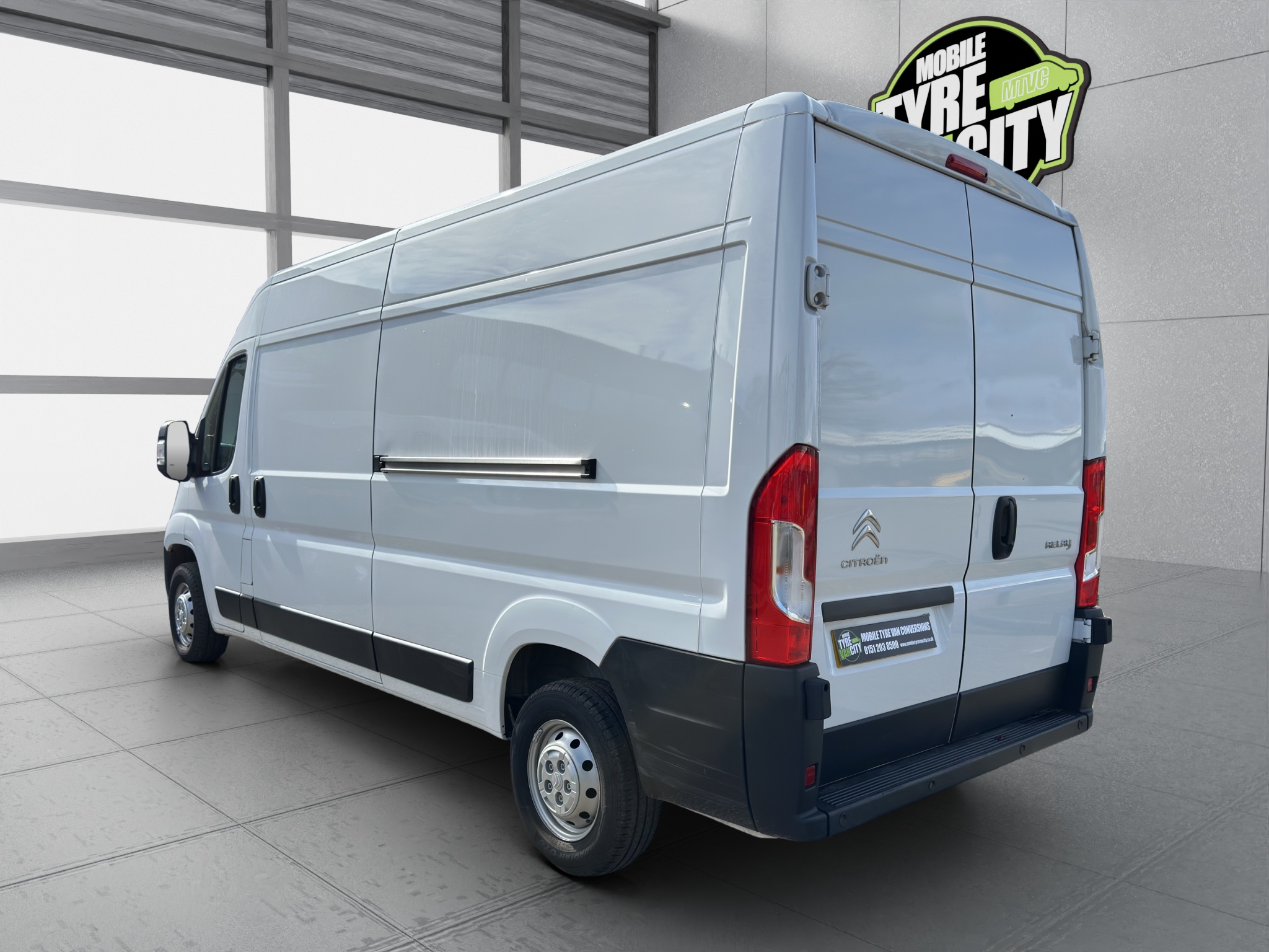 2024 Citroen Relay 35L3H2 Enterprise Edition Blue HDi SS thumbnail 4