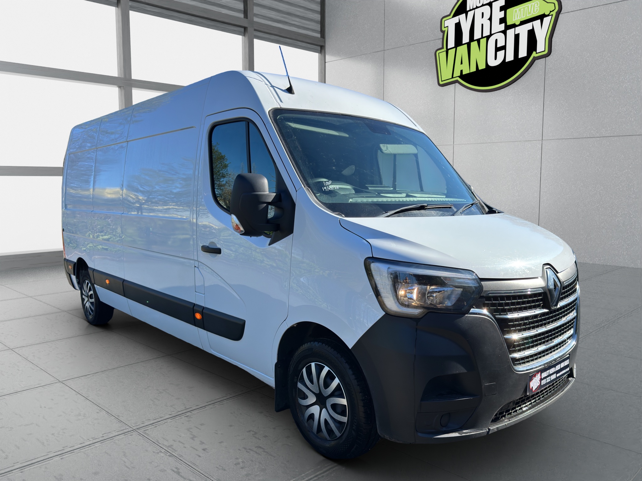 2023 Renault Master LM35 Business+ Blue dCi thumbnail 8
